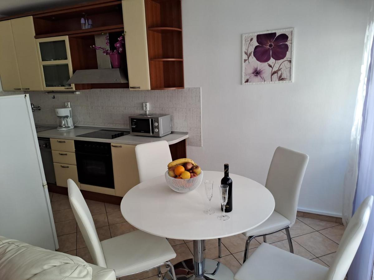 Center Apartment Silvana Split Exterior photo