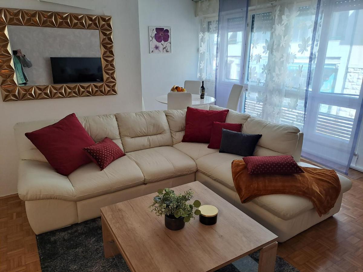 Center Apartment Silvana Split Exterior photo