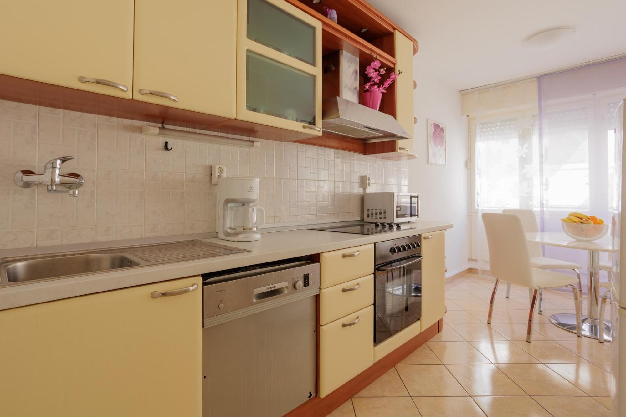 Center Apartment Silvana Split Exterior photo