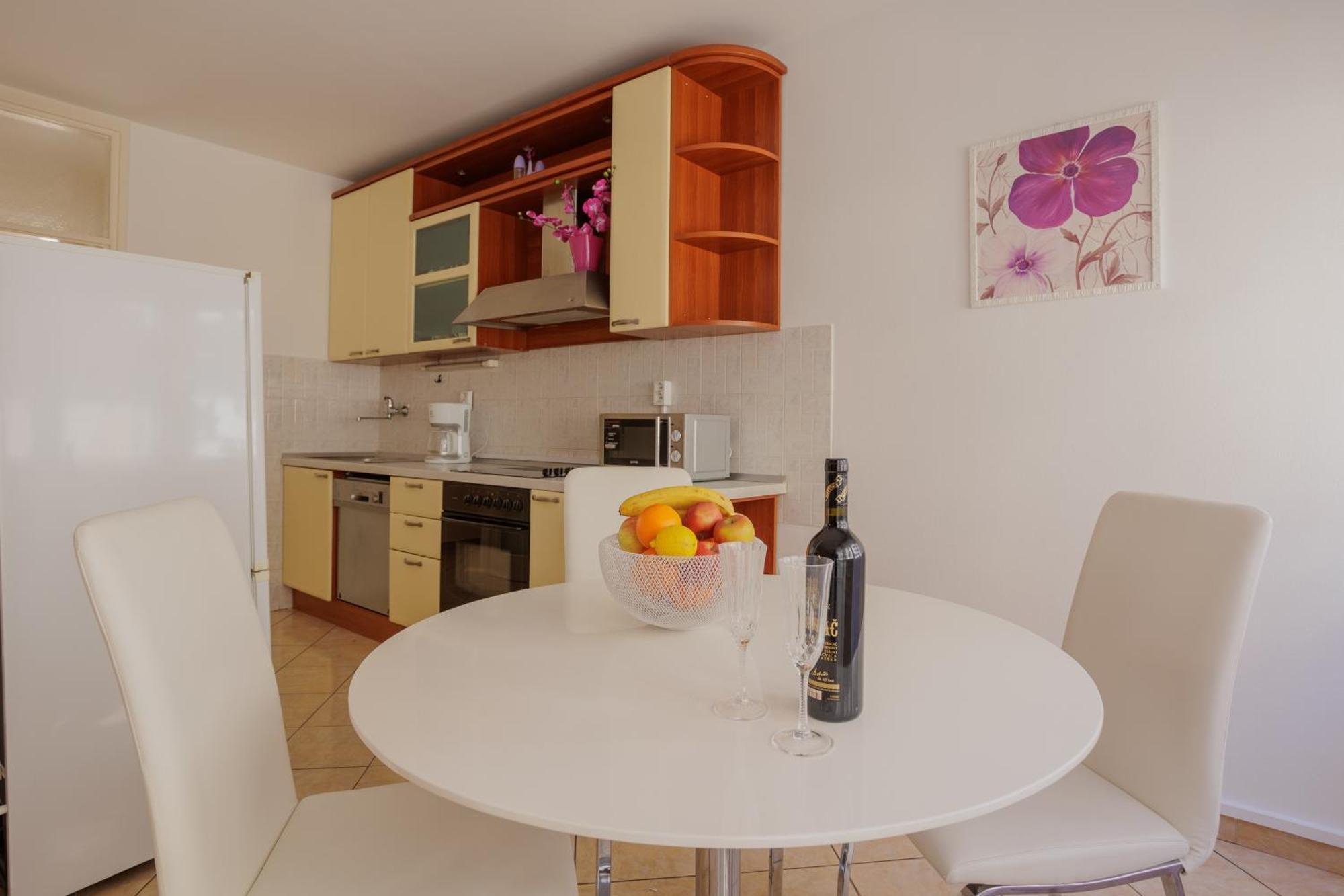 Center Apartment Silvana Split Exterior photo